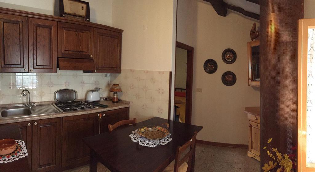 Poggio Paradiso Apartments Mengara Phòng bức ảnh