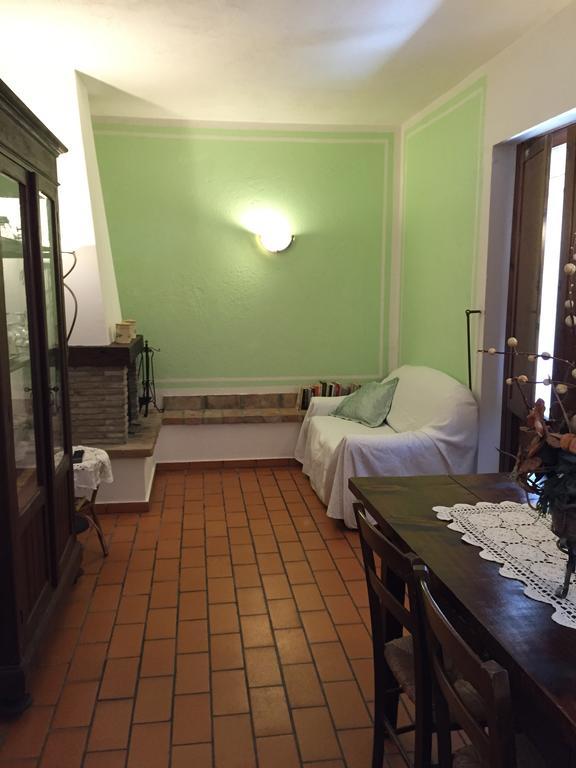 Poggio Paradiso Apartments Mengara Phòng bức ảnh
